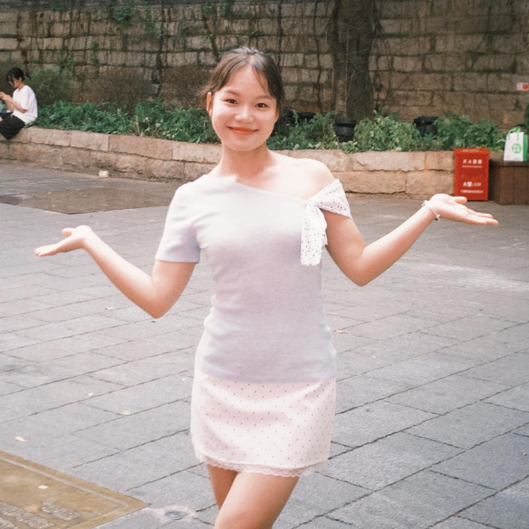 evina小烊咩咩
