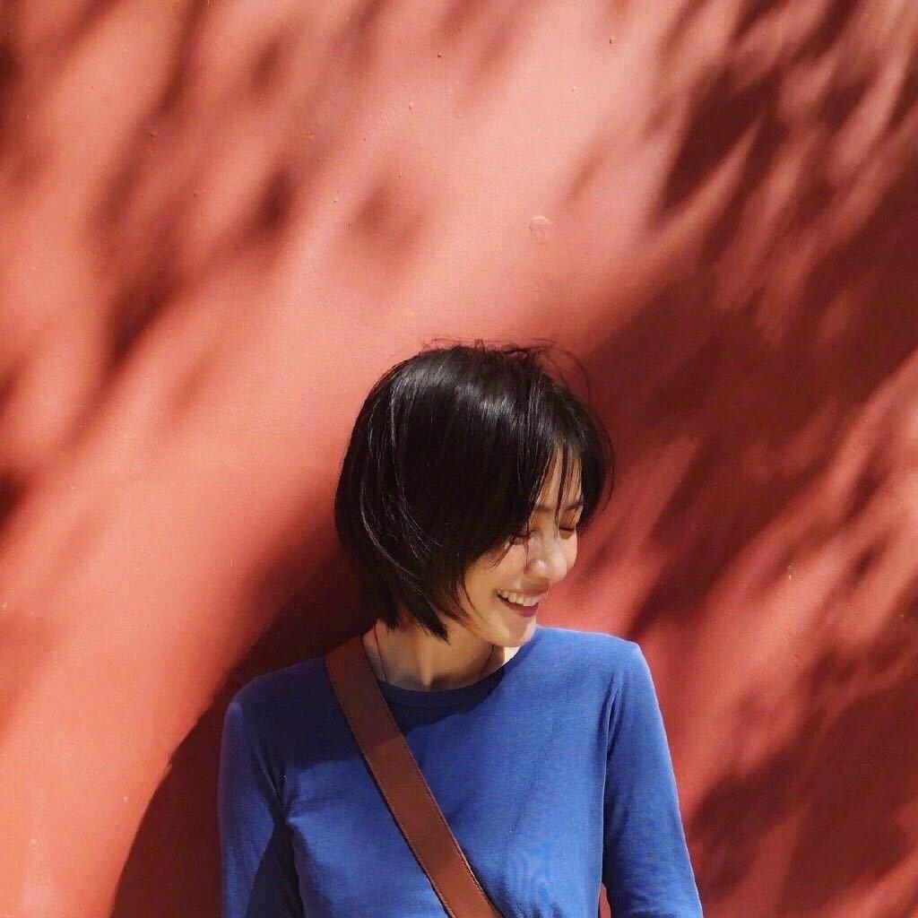 静雅爱羽球🏸