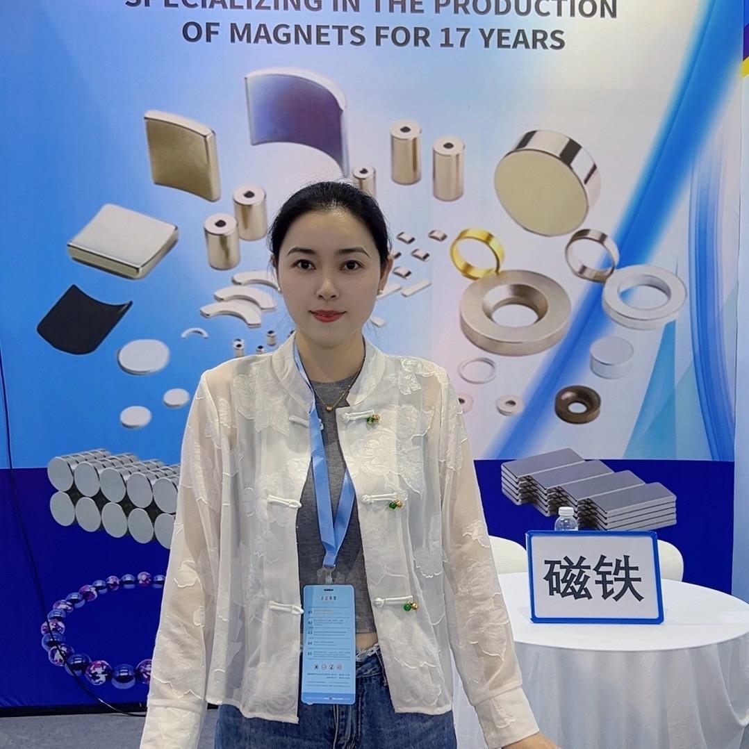 磁铁小曼Magnet