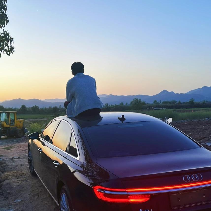 沈浩轩-鑫瑞商务（尊师神杰杰）