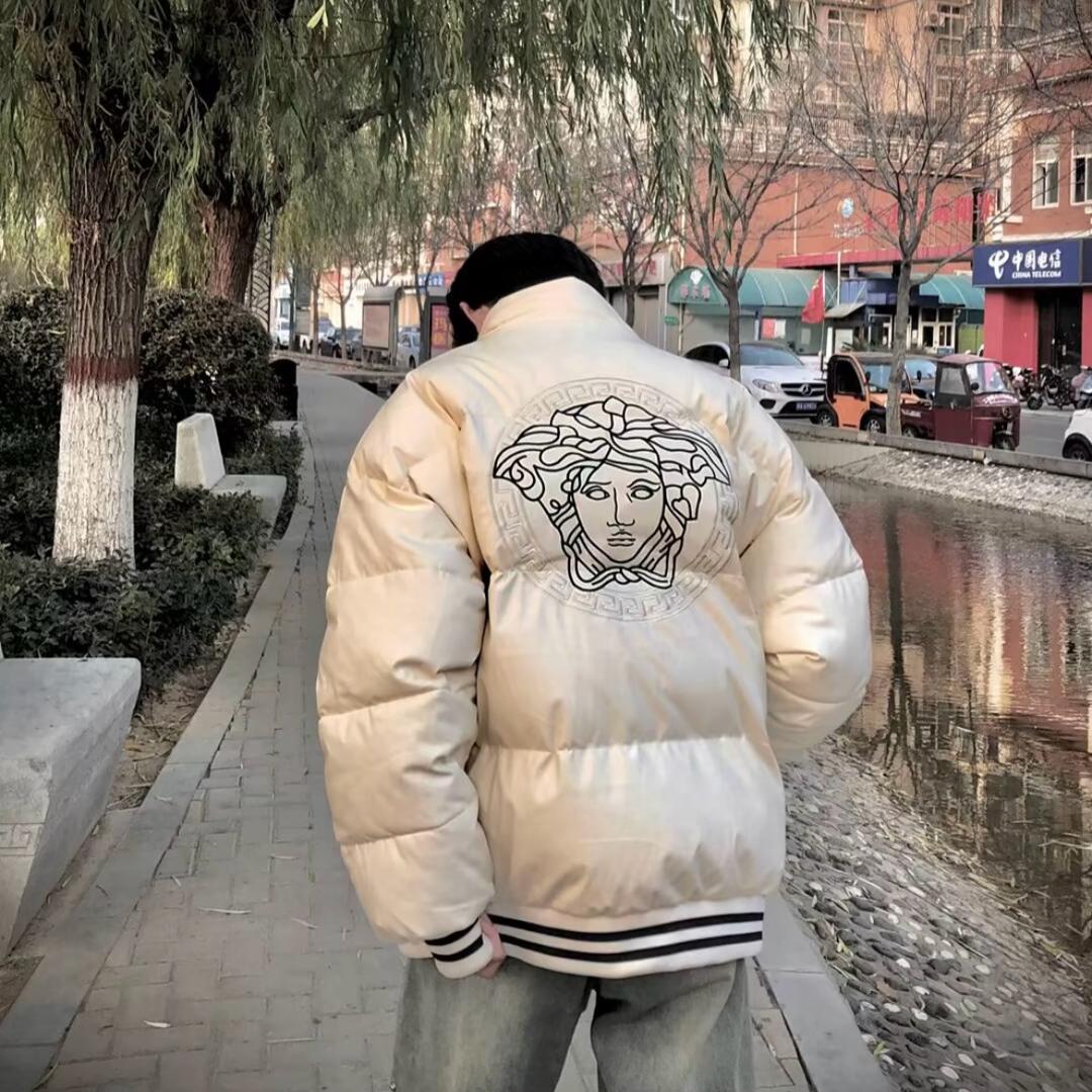 不吃香菜的小二