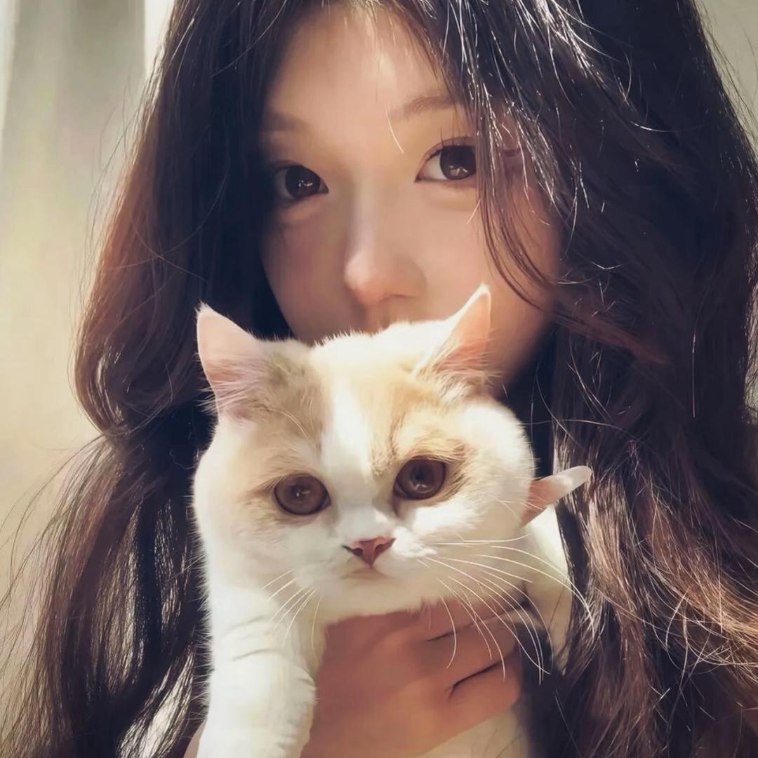 点点^>⸝⸝⸝⸝<^