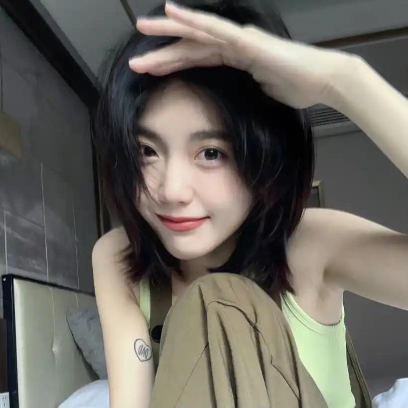 冰凌蔷薇女孩