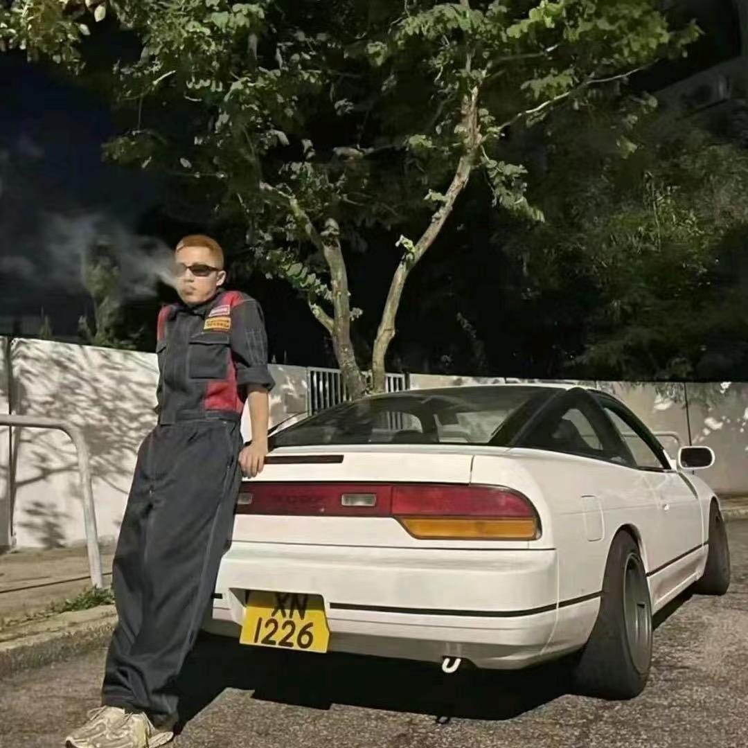 万达名车蛋蛋后（凡凡）