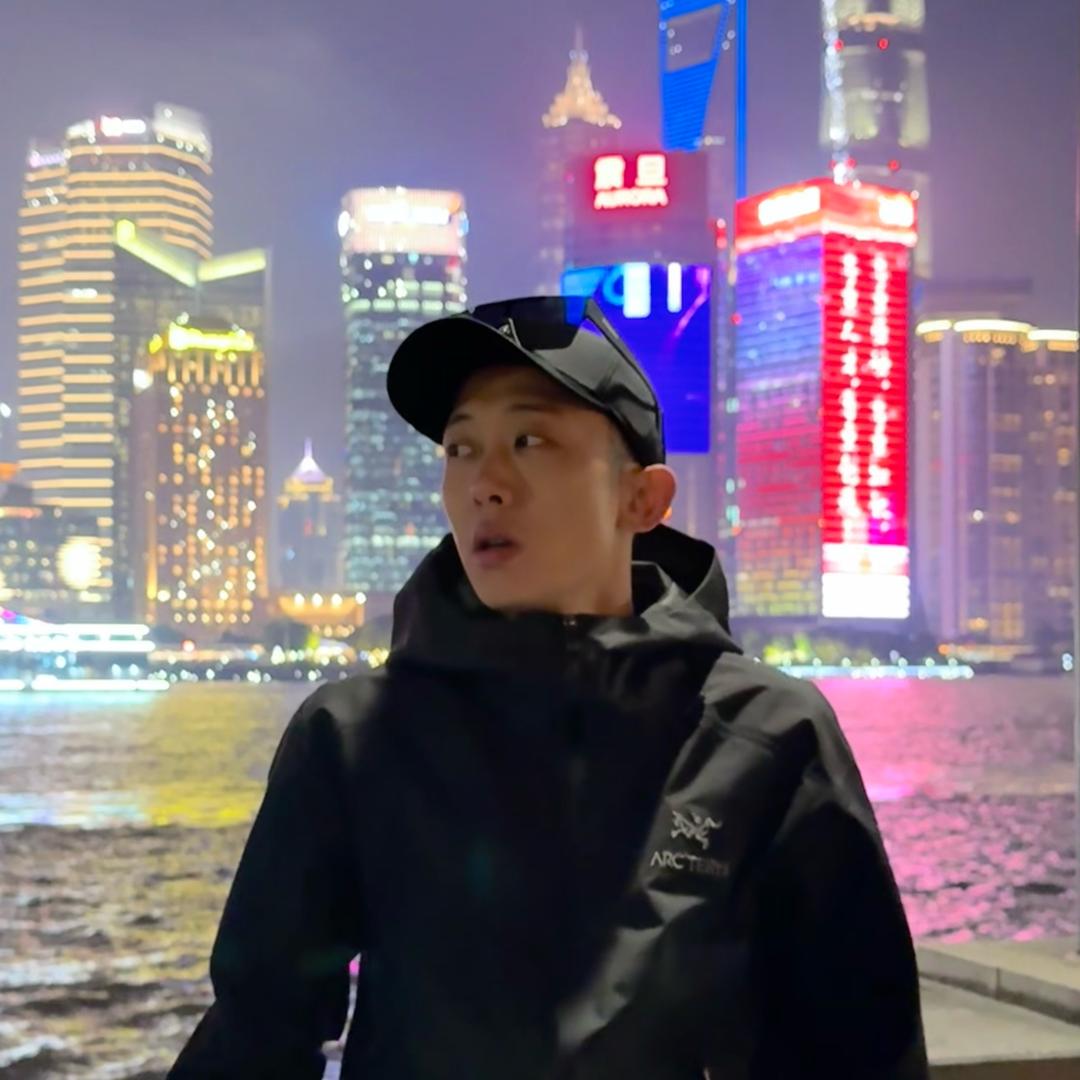 赵麟龙头像