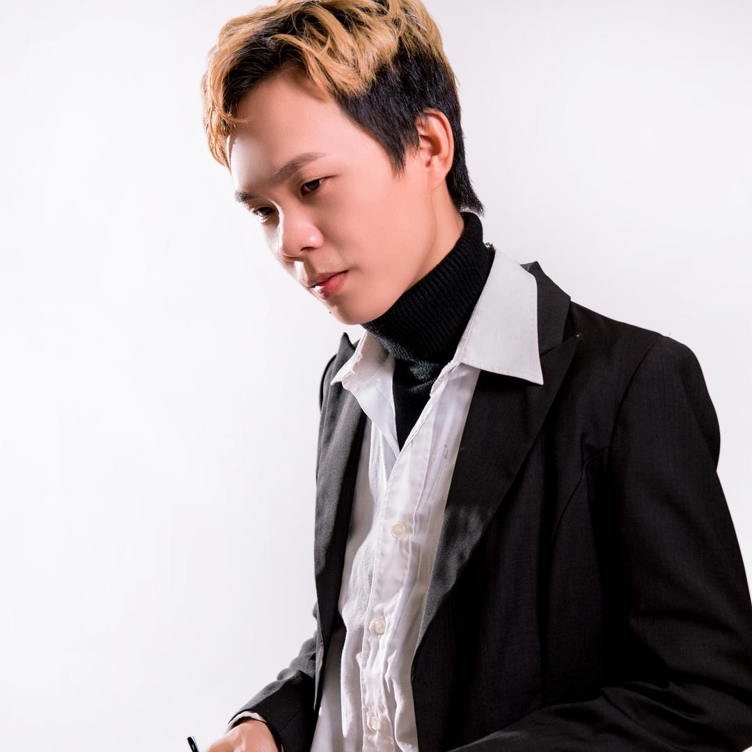 谢群（调声DJ制作）