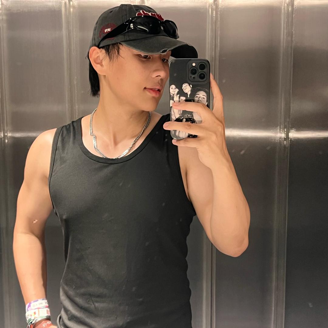 迷人的老男人（增肌版）