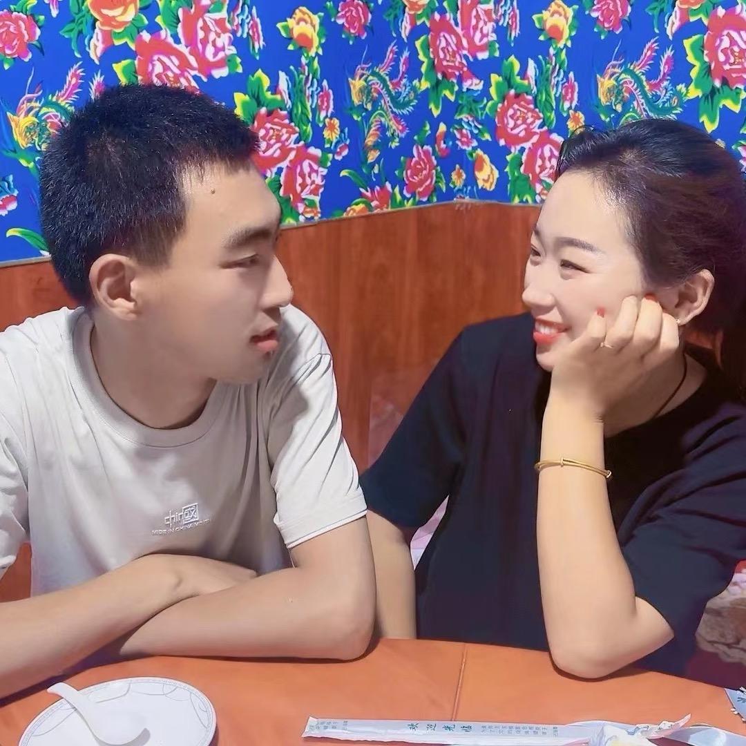 ❤️患难夫妻👫一路生花🌸