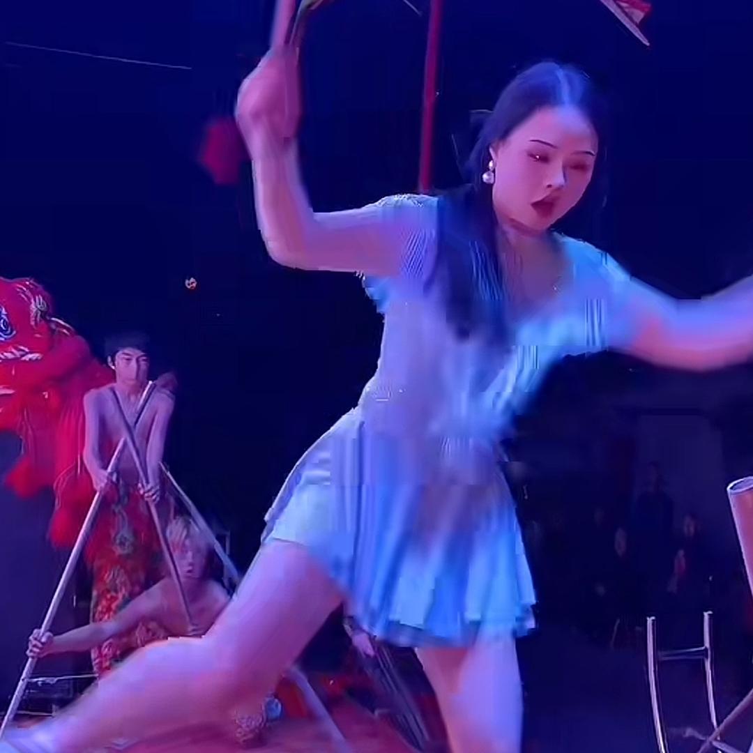 阜阳第一美的甜心杂技💖