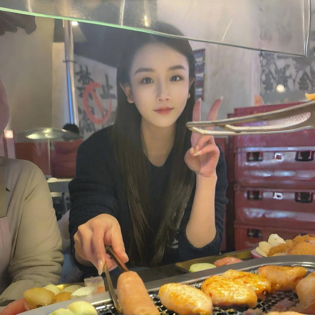 李闻闻（合川宝藏）