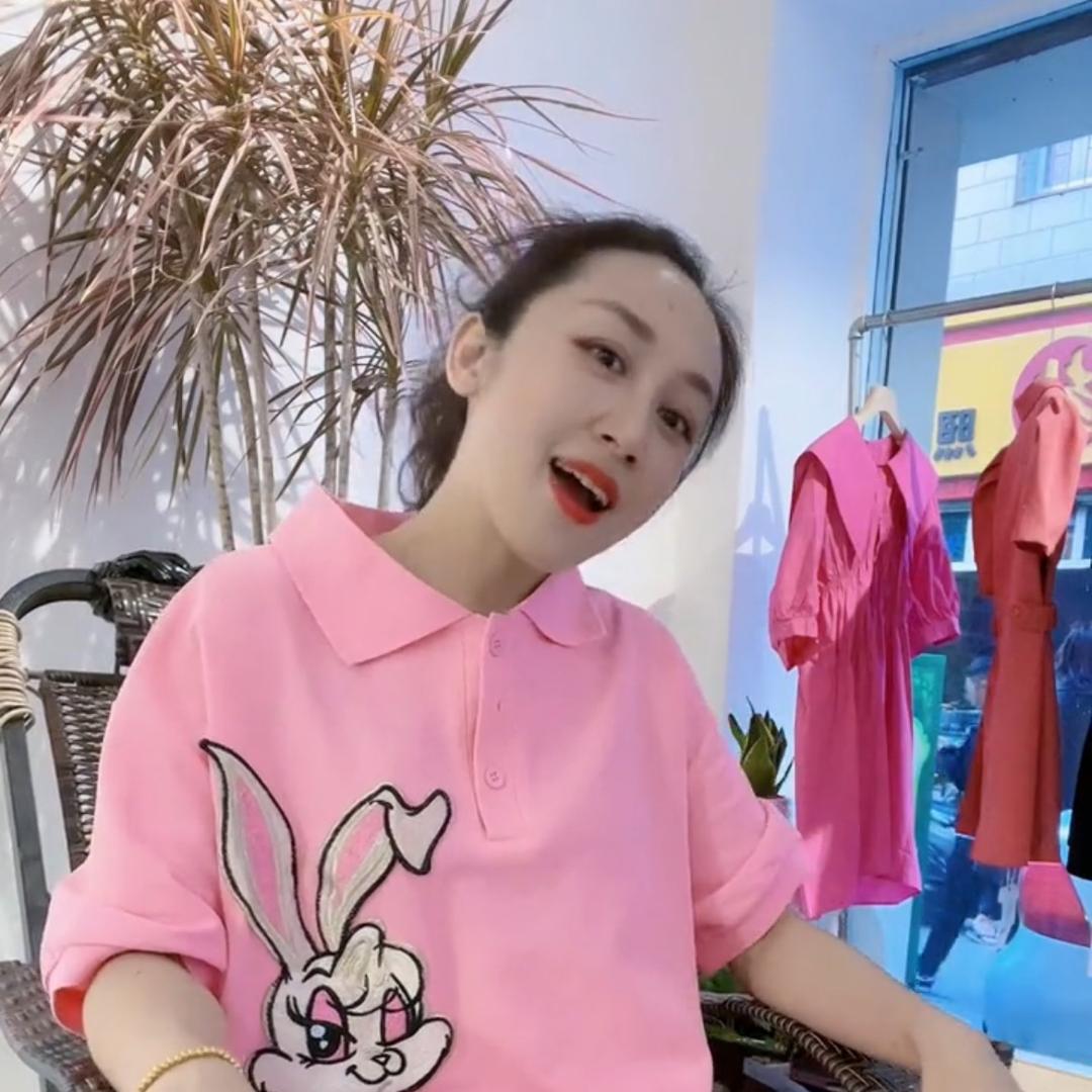 下关欧洲站女装店1号直播间