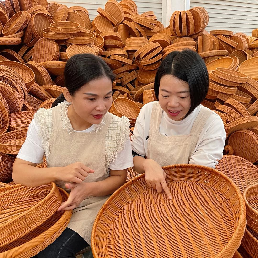 博白藤编妹