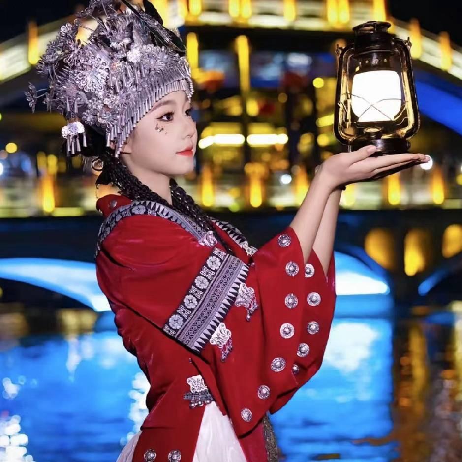 旅行攻略小梅