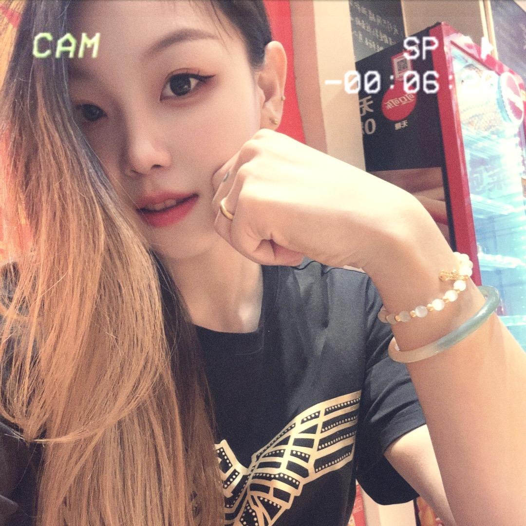 小王超爱笑🌻.