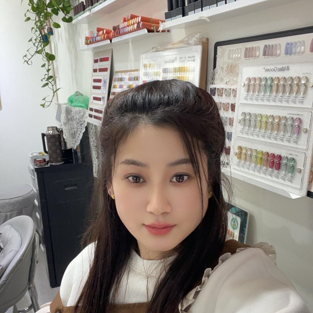 刘月