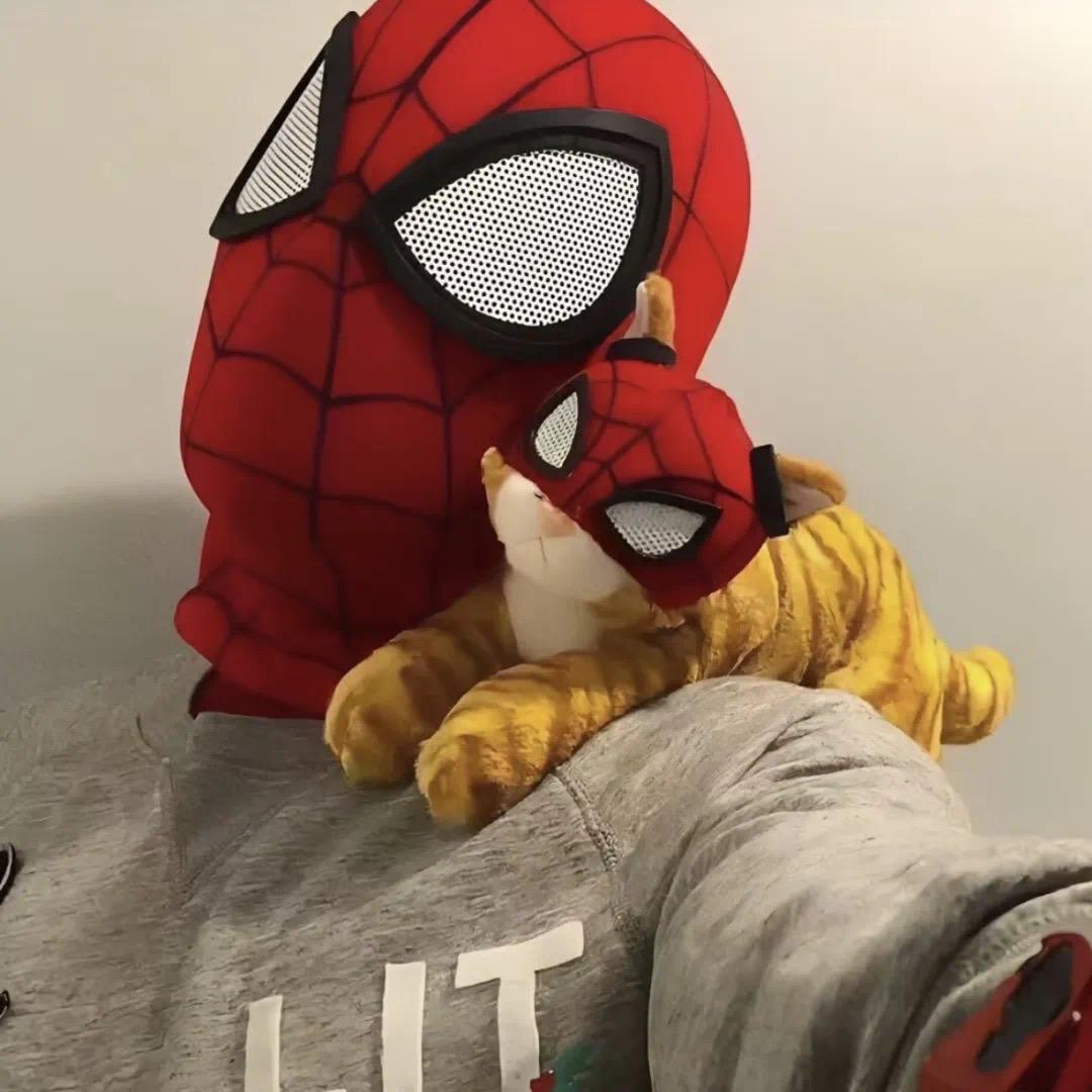 孟👑 🐾