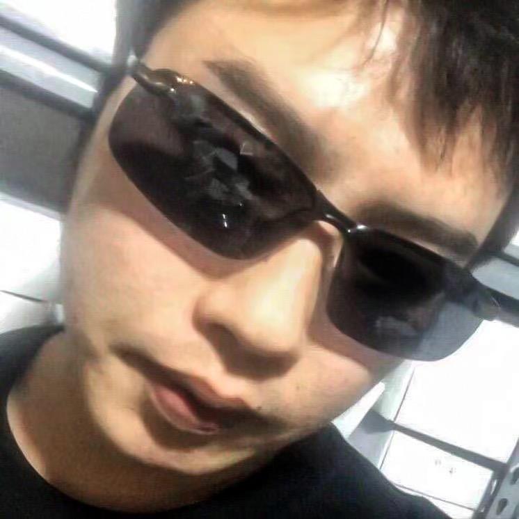 丽莎眼镜