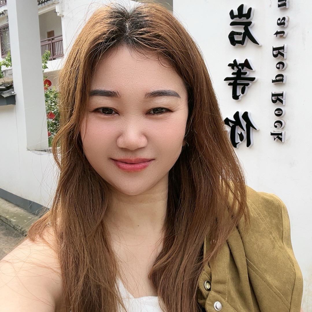 英子