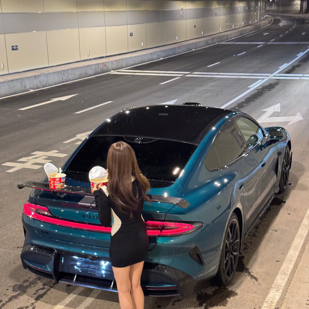 小乔开电车