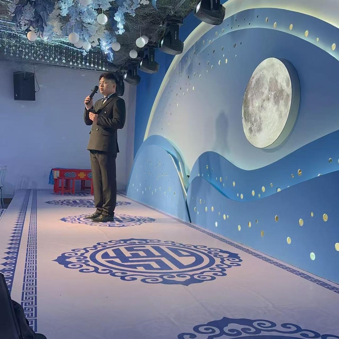 阳光ᰔᩚ 婚礼季