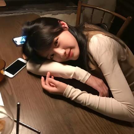 雨季头像