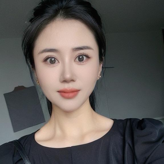 婕依妮