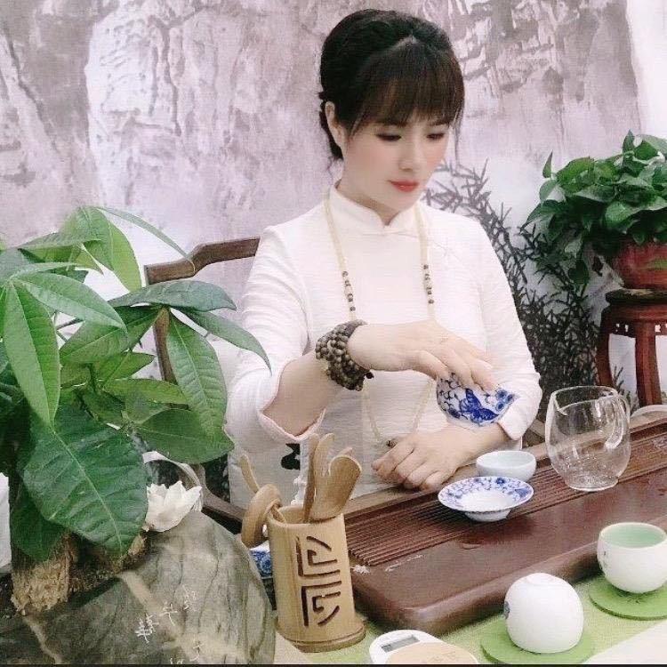 榕园茶庄-荣姐说茶
