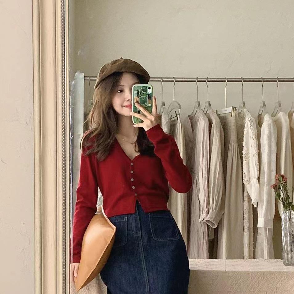 代表月亮🌙卖韩装