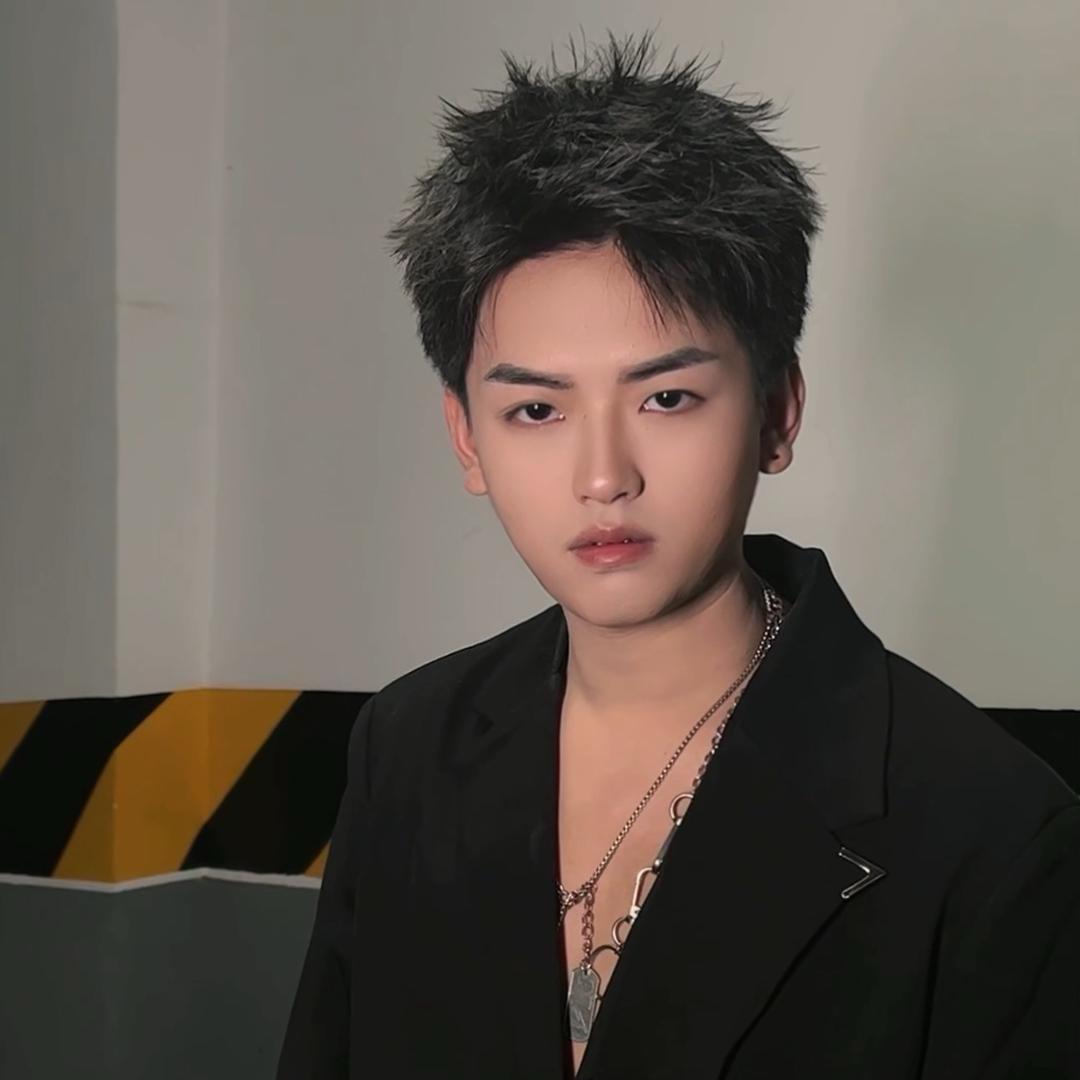 @孟令鑫（情感分析）