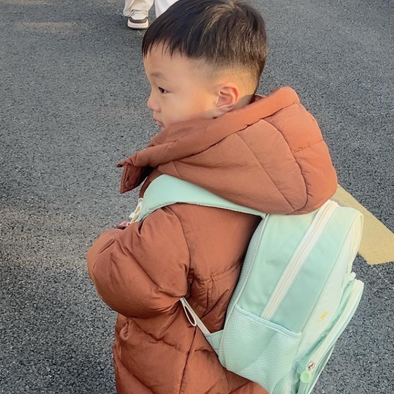 八月