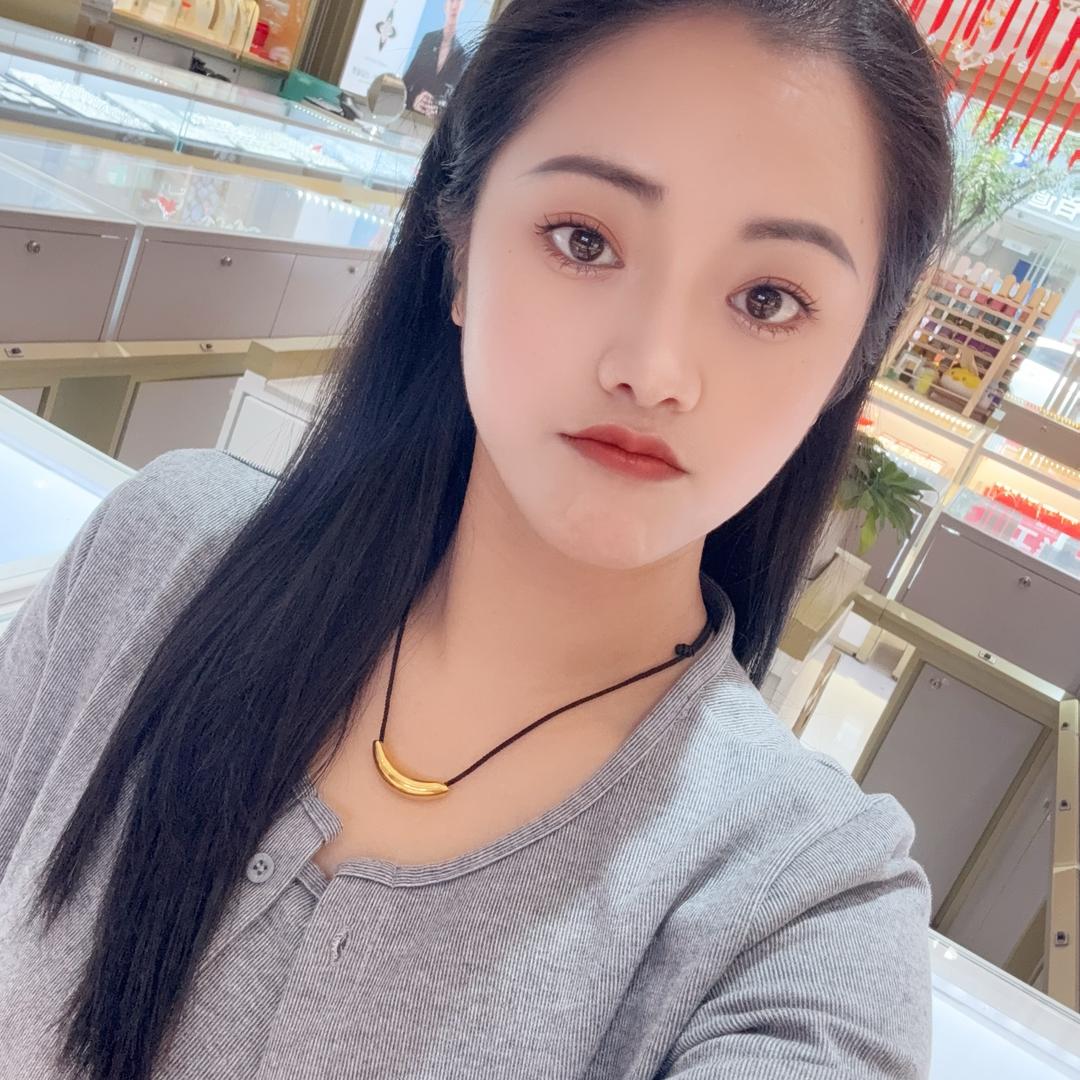 三穗周六福💎英子