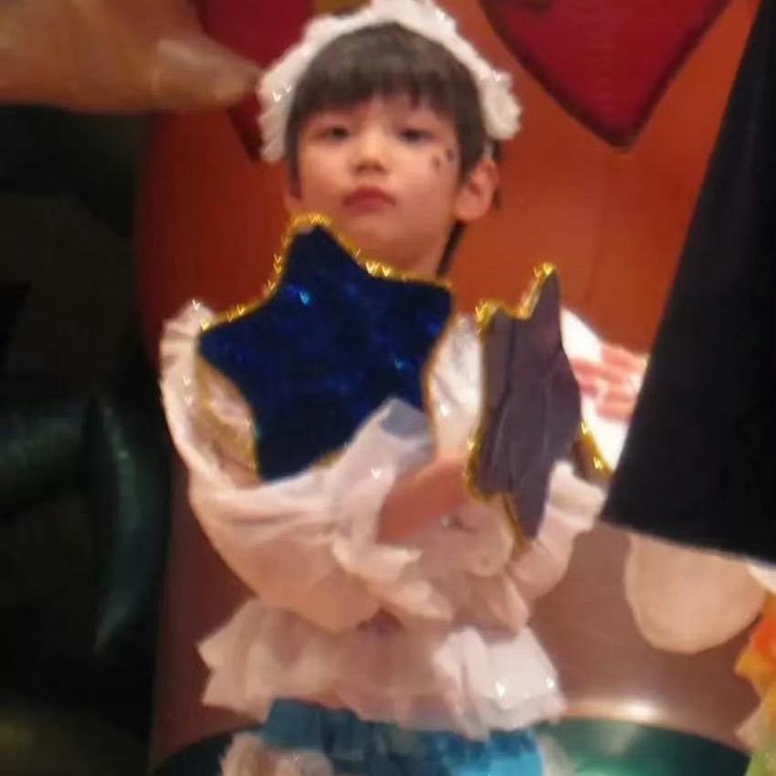 一只会炸毛的卷