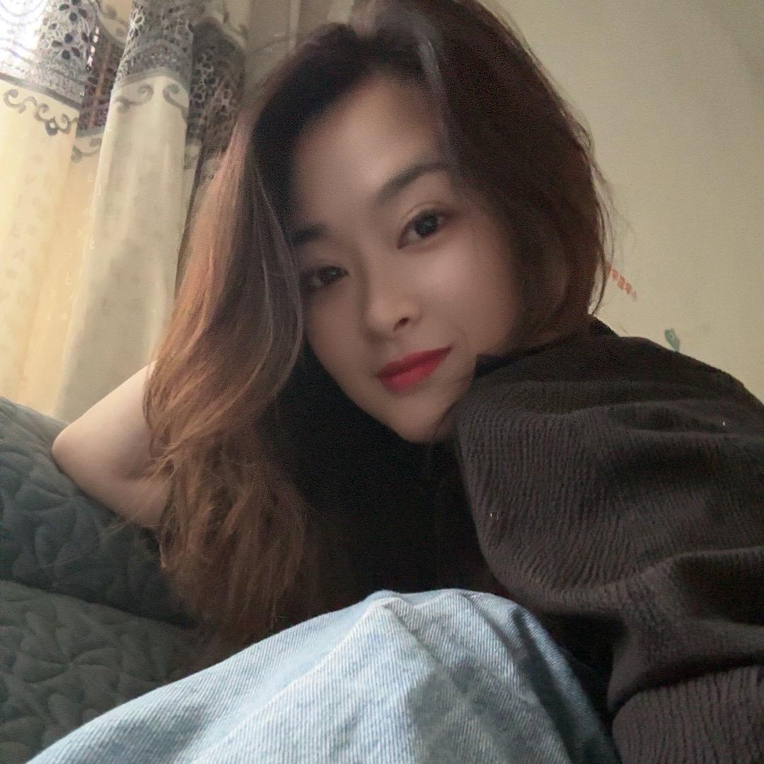 香   香（52柠茶摊）