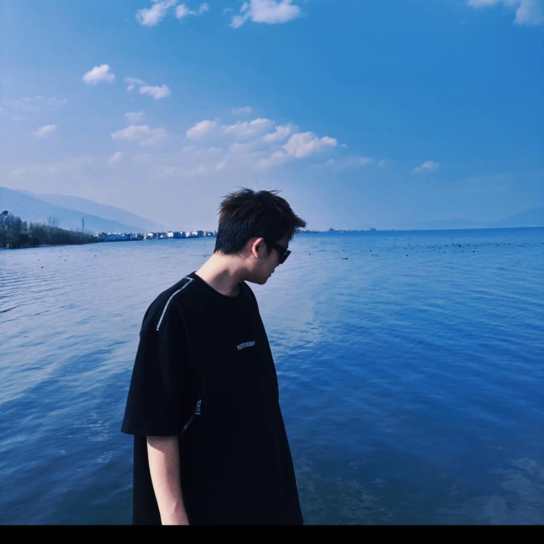 初一