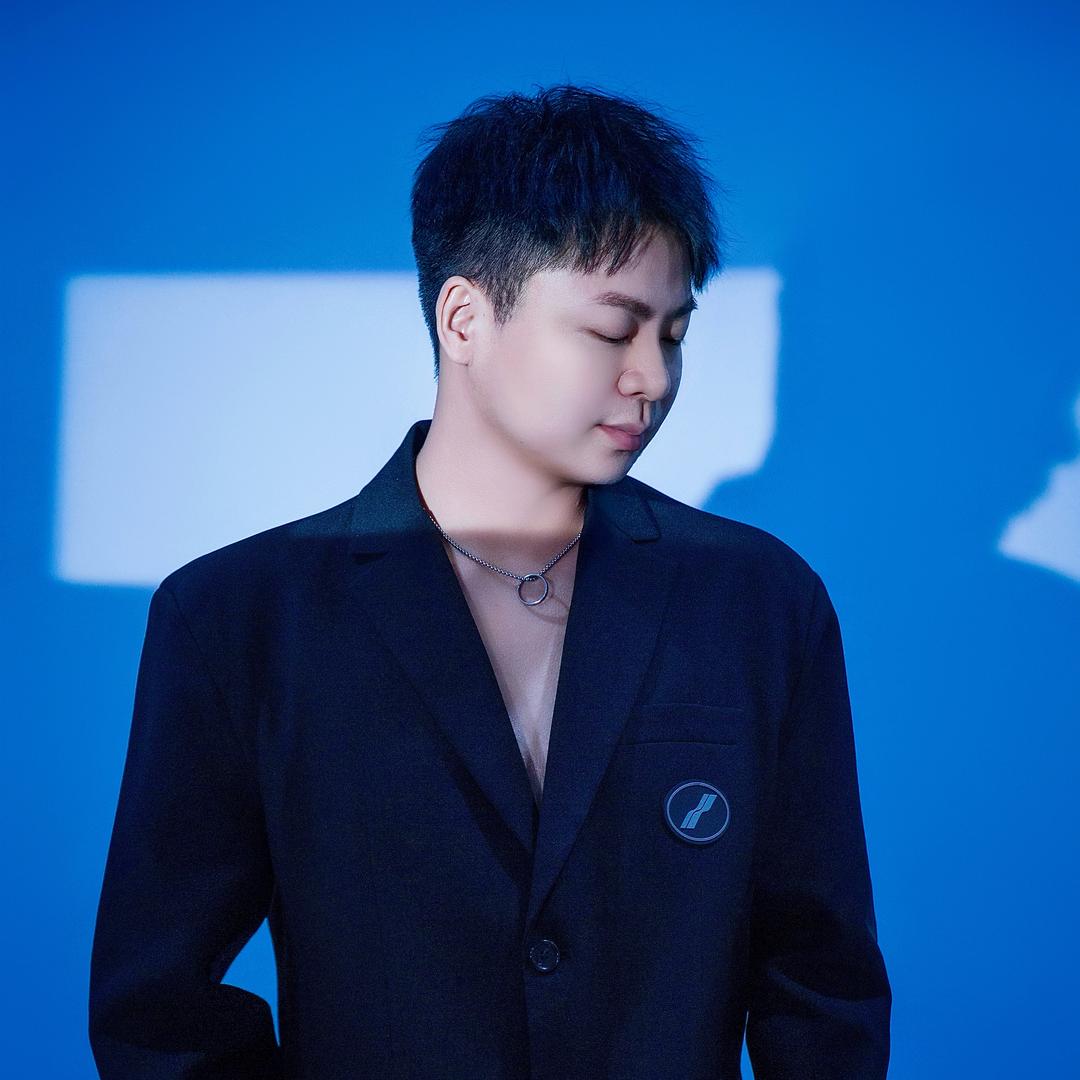 孝感人气发型师徐翔