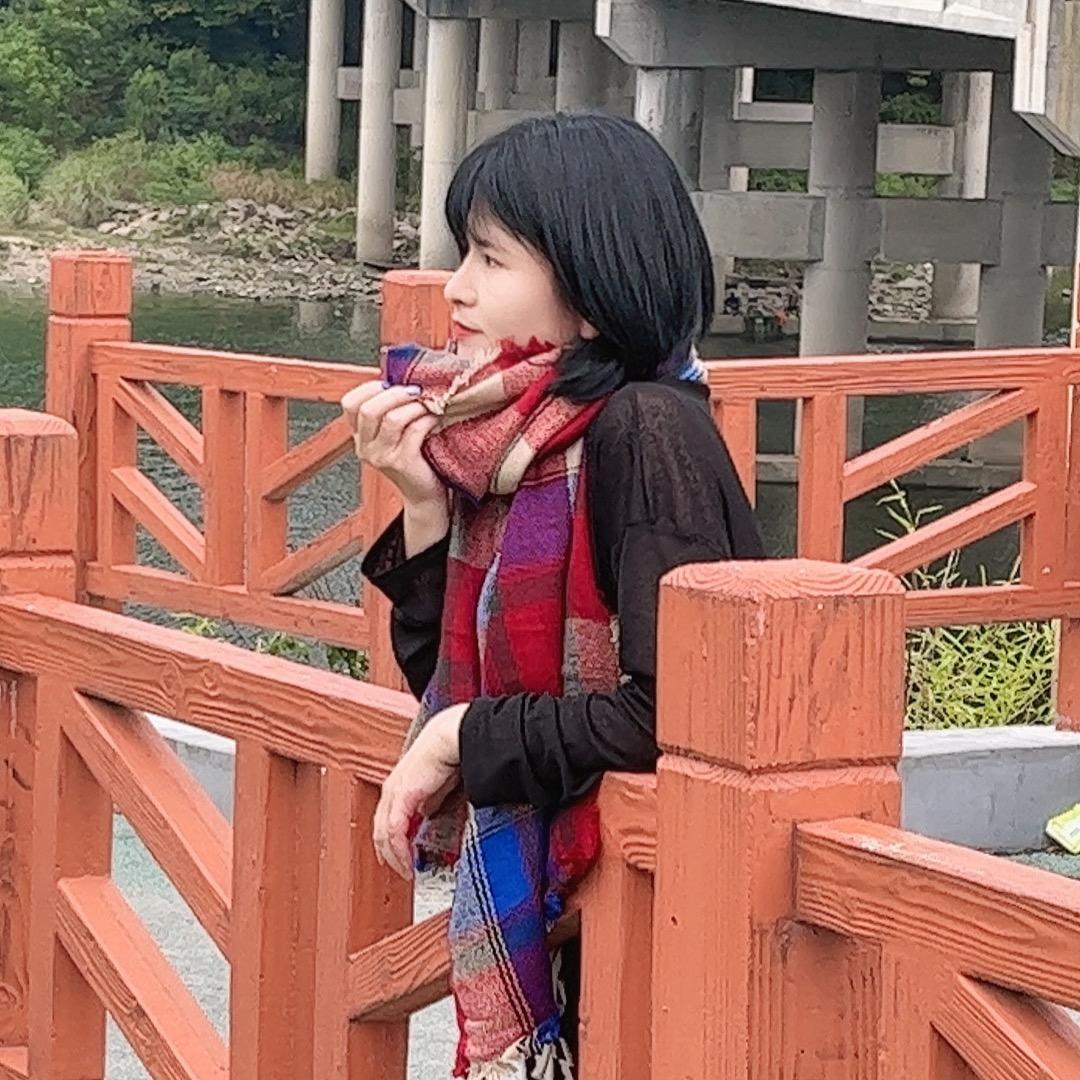 信宸服饰披肩