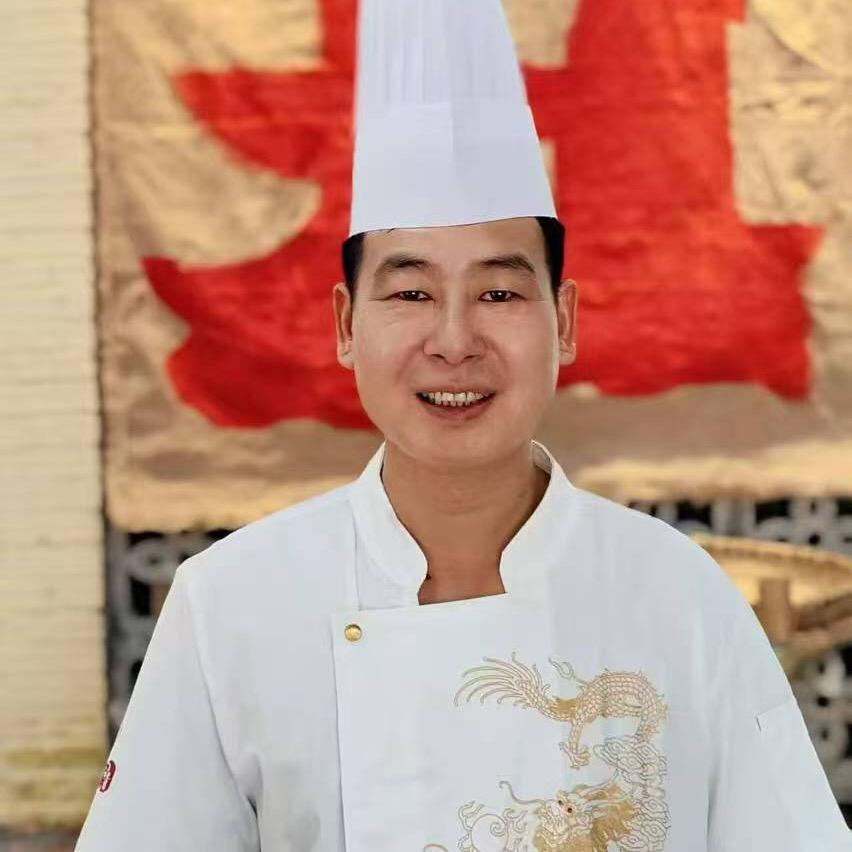 丑辣椒压锅鱼头(湘江世纪城店)官方号