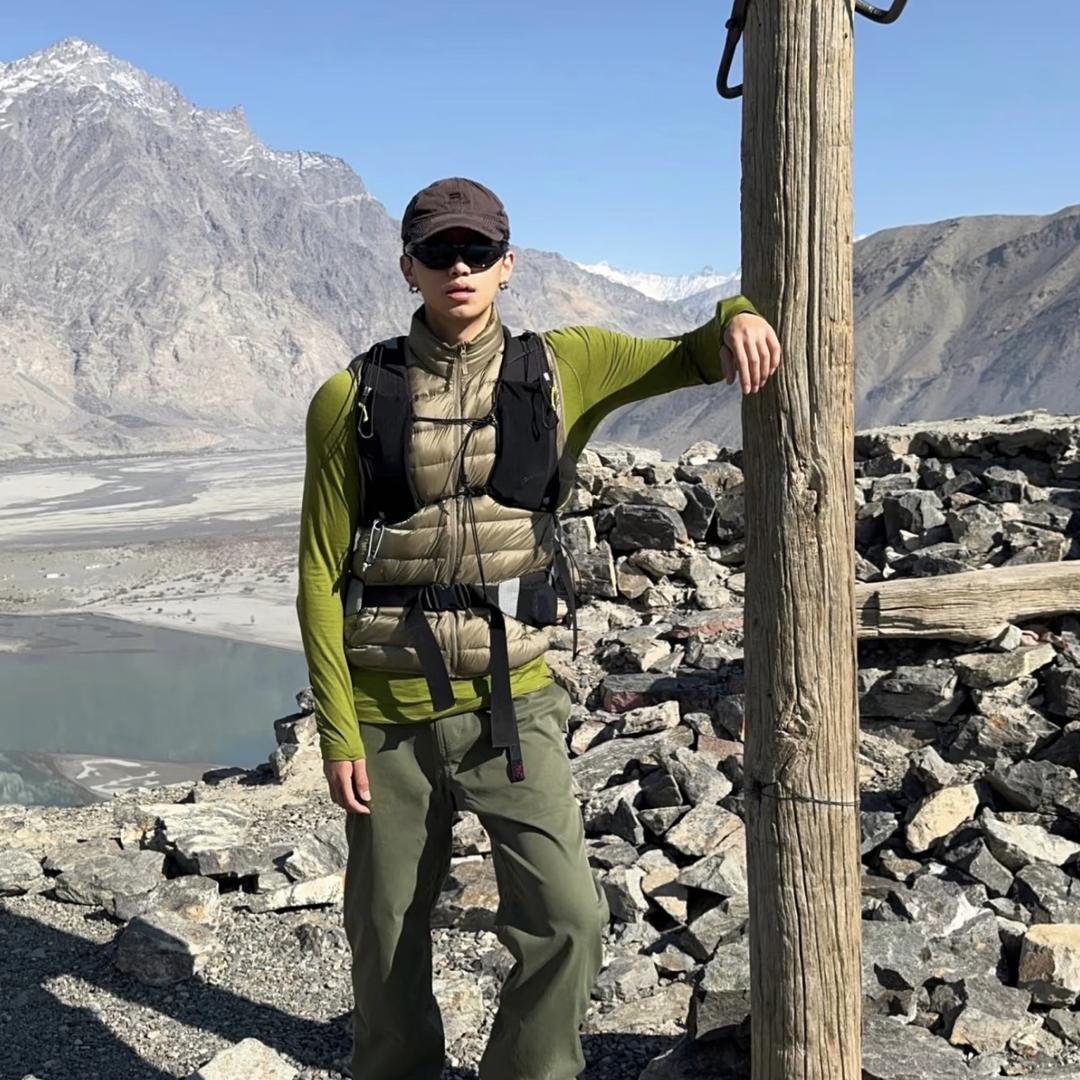 定原黄男装专卖店