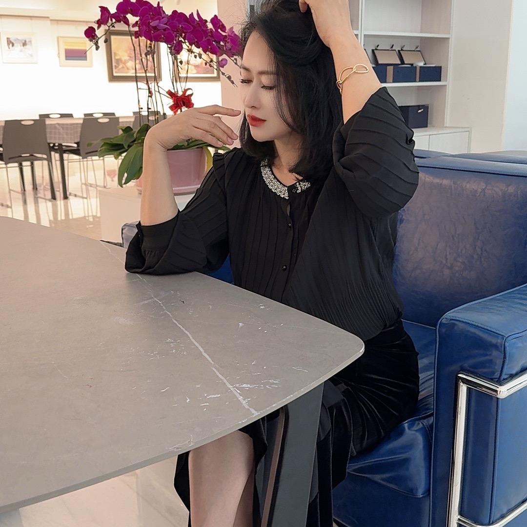 莉丽