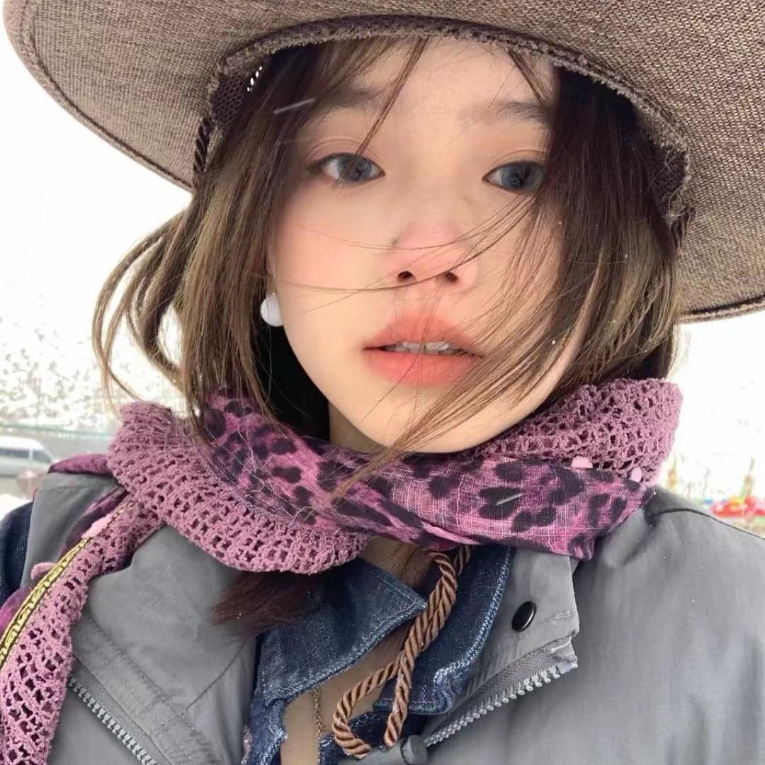 给你两巴张女士