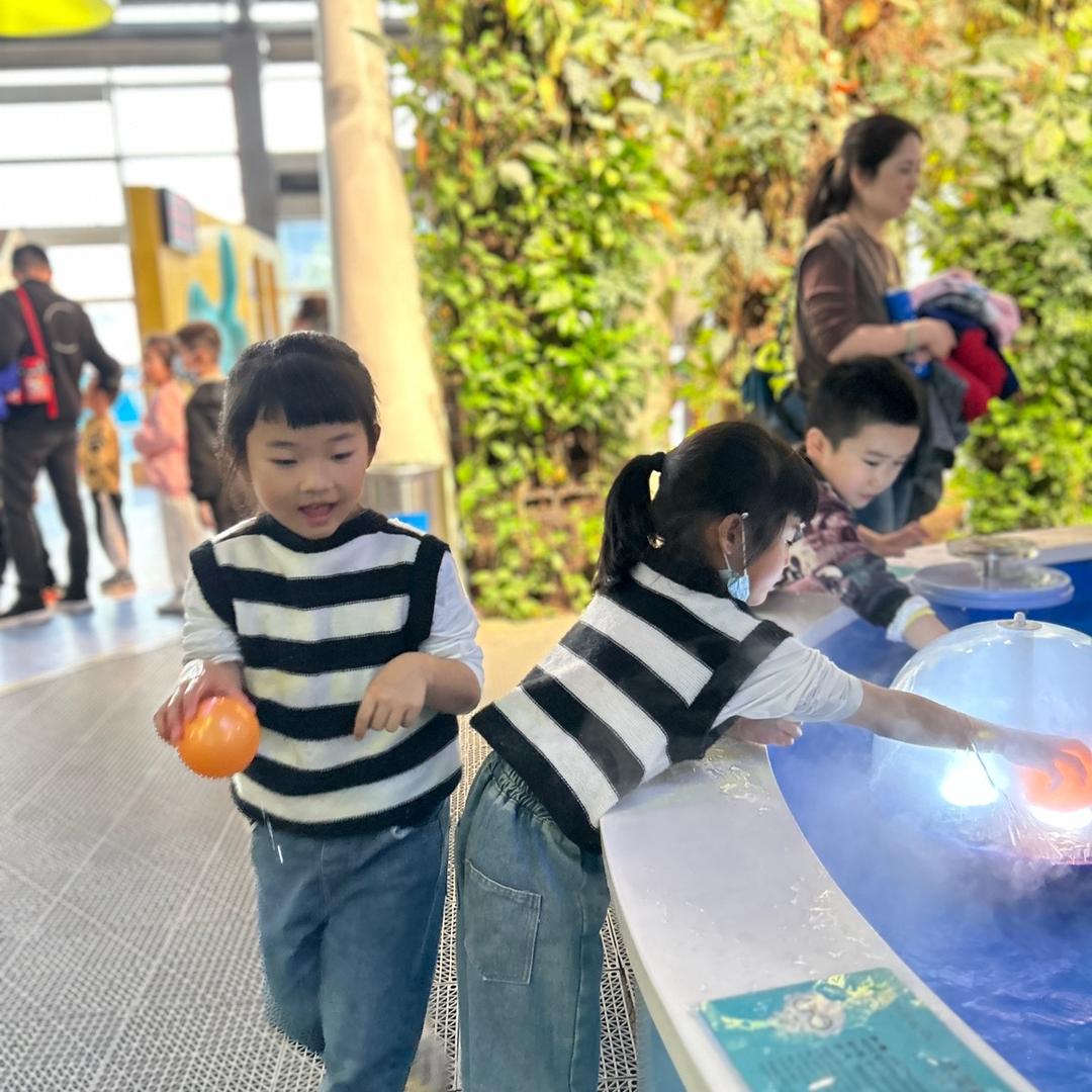 哈哈 我是罗二宝呀💛