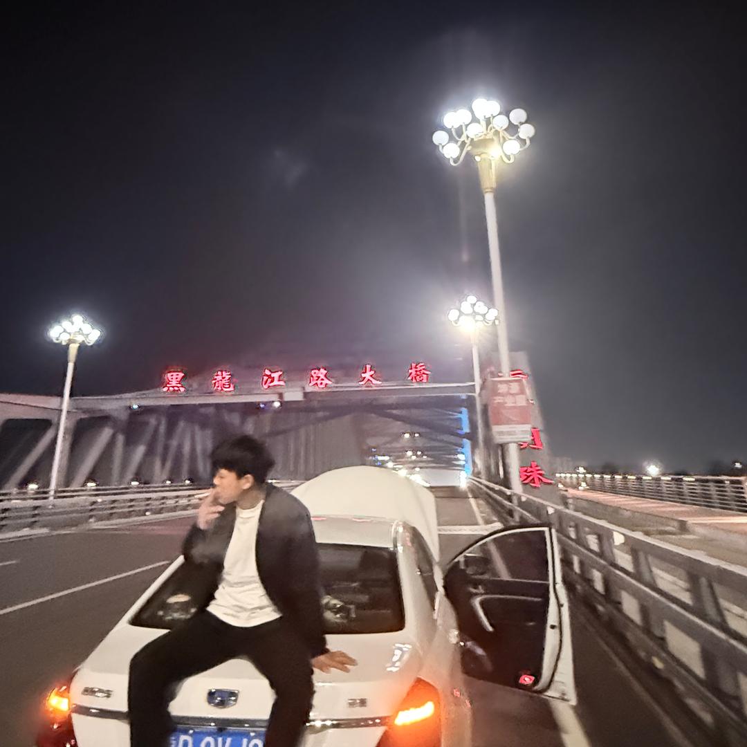 @李诗意