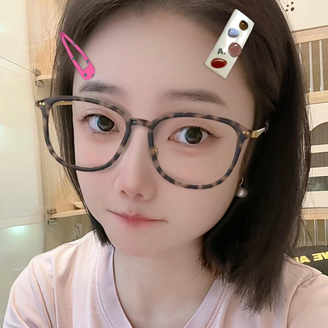 蚊子不叮刘竹雯