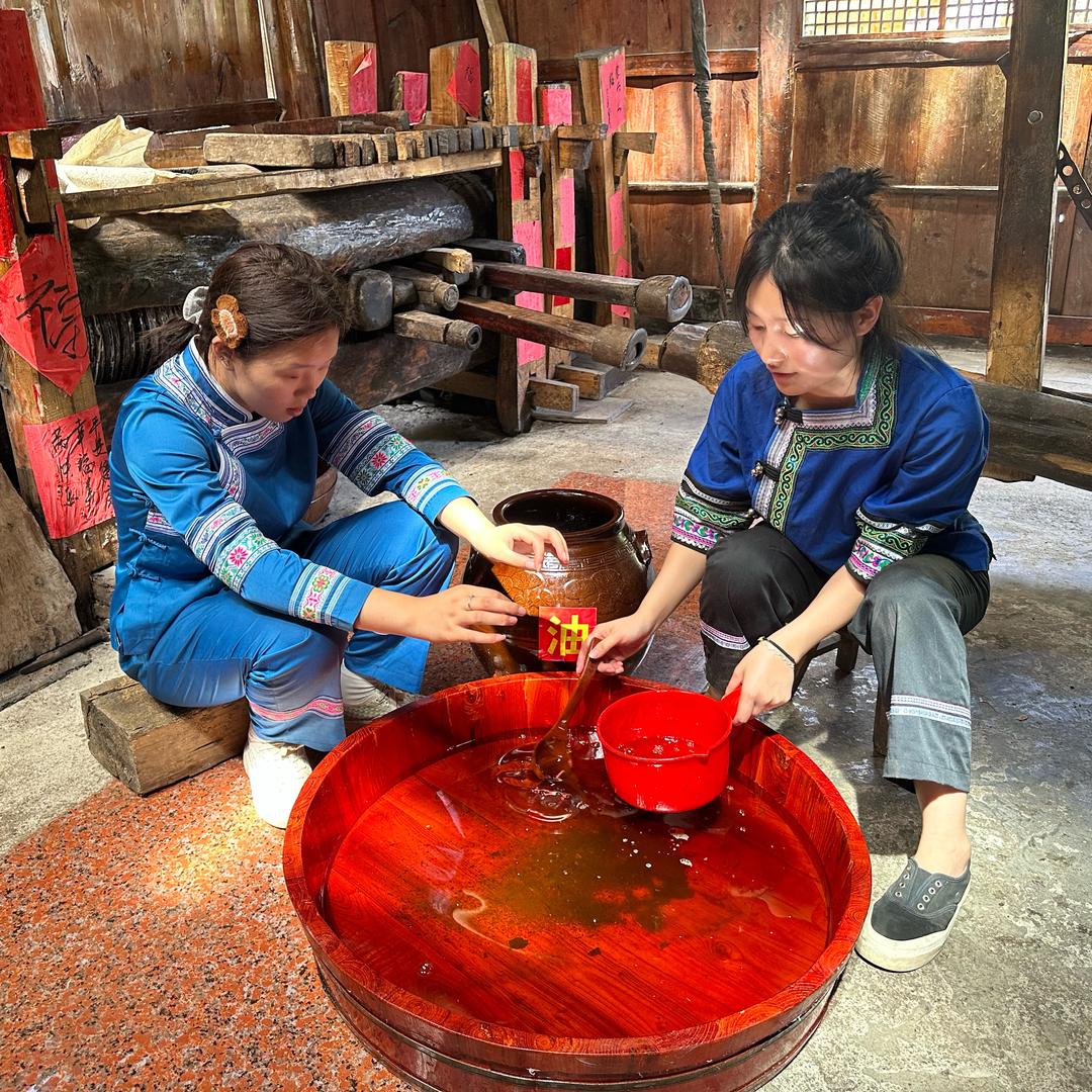 大山榨油小妹头像