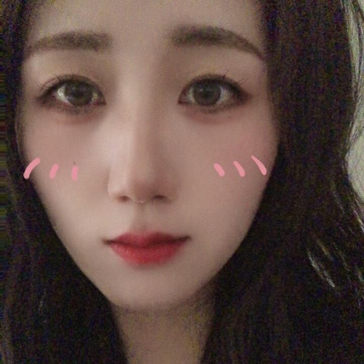 依依、