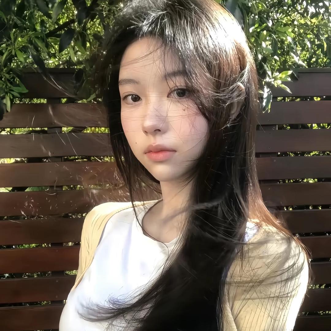 蔡蔡.