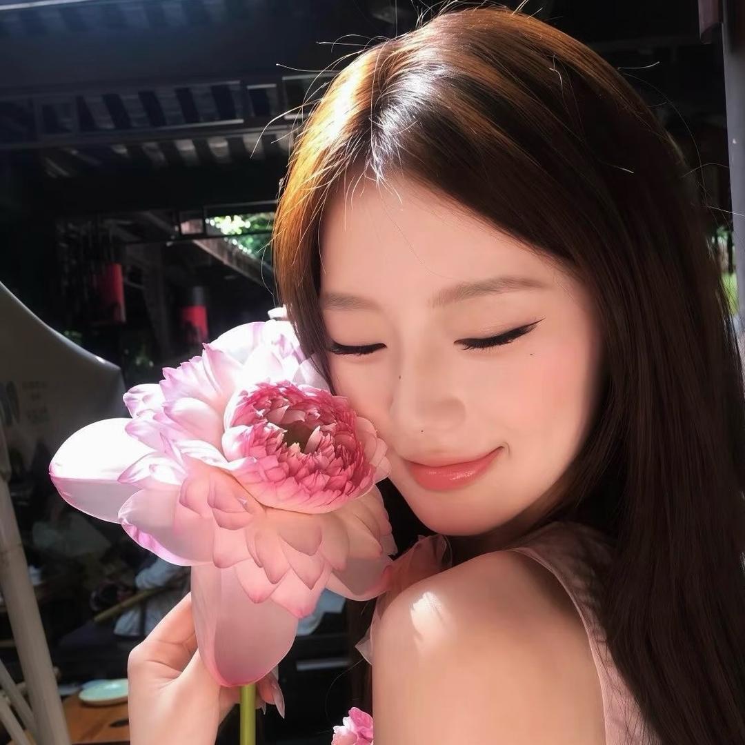 教务处主任女士