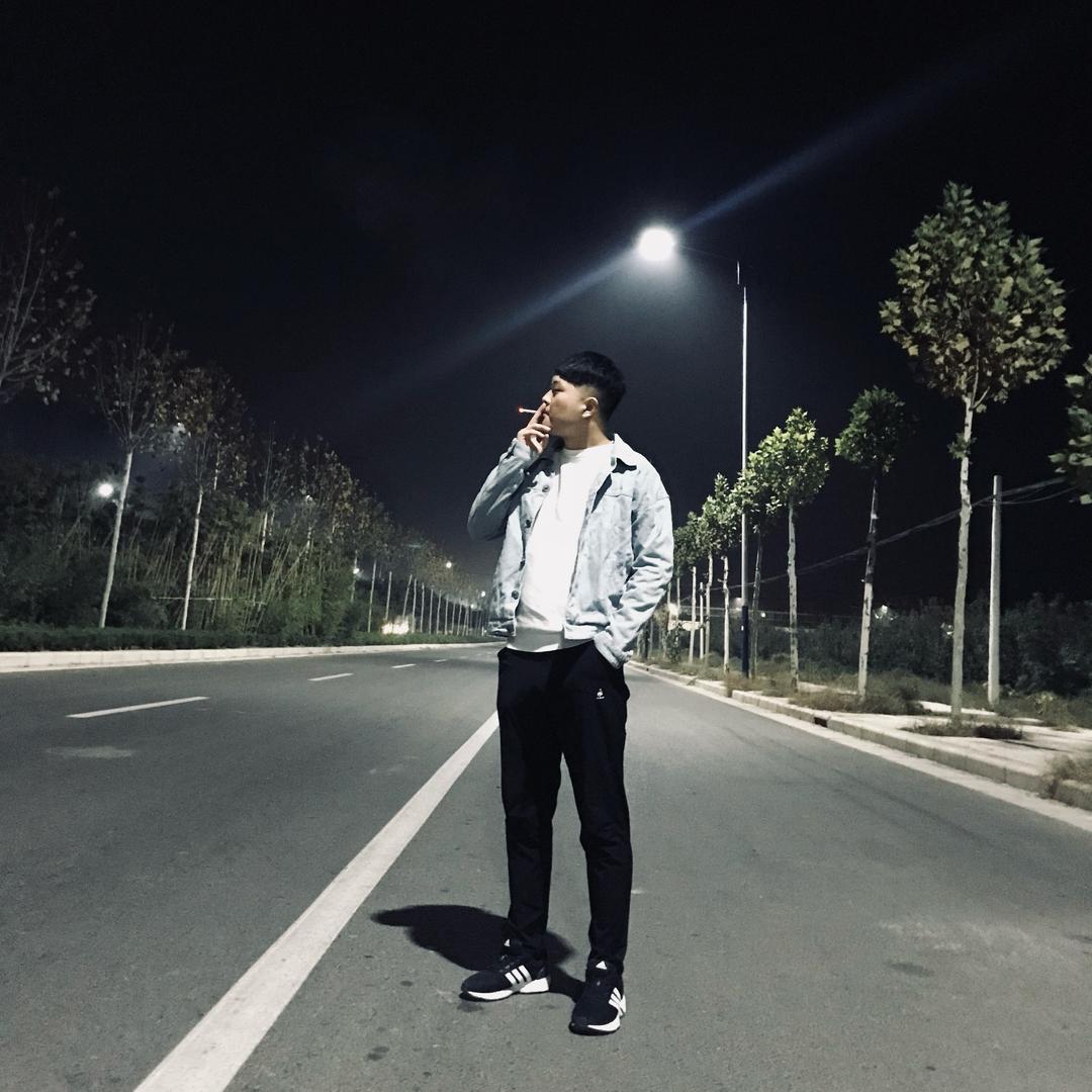 @明曜