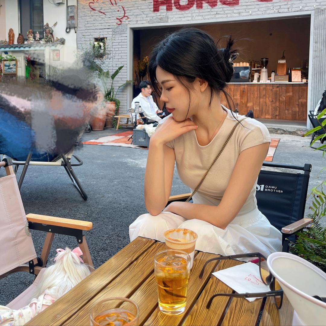 爱意止于風里。