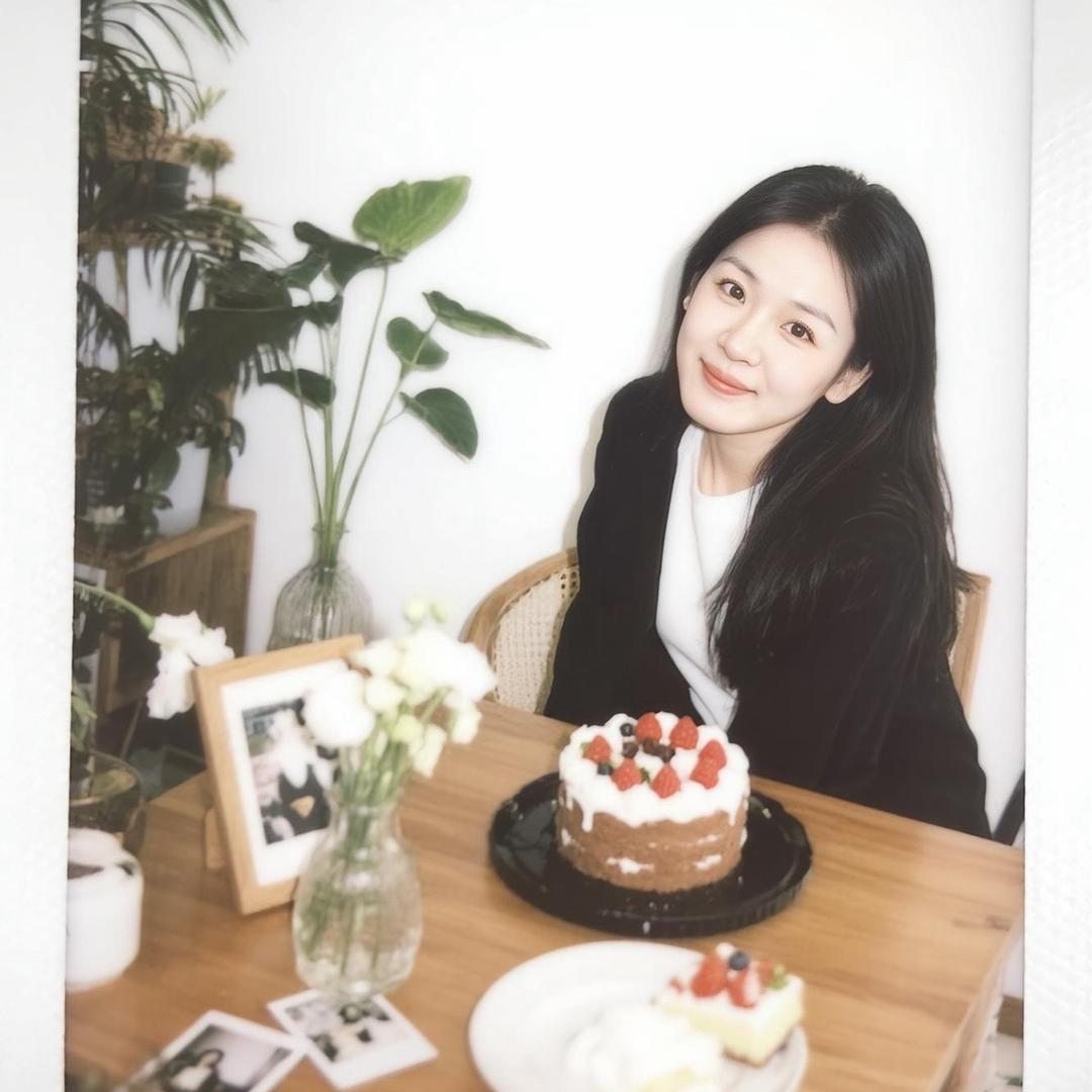 小黄同学👩‍🎓